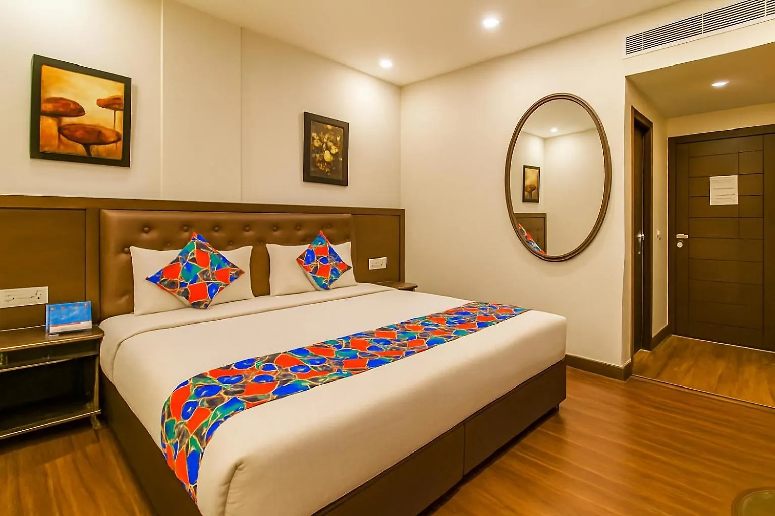 Hotel Kian By Jmd Group New Delhi
