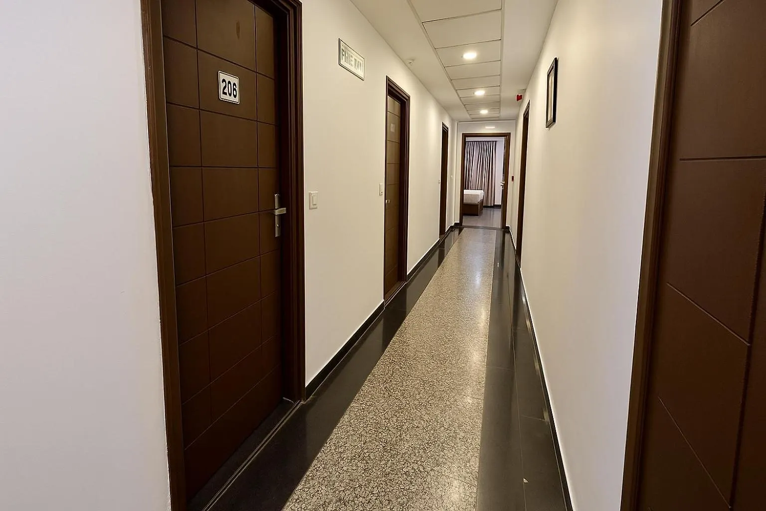 Hotel Kian By Jmd Group New Delhi